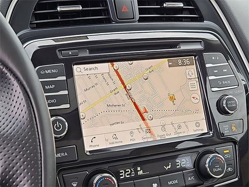 Used 2023 Nissan Maxima Platinum image 17