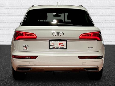 Used 2019 Audi Q5 2.0T Premium w/ Convenience Package AWD/4WD image 6