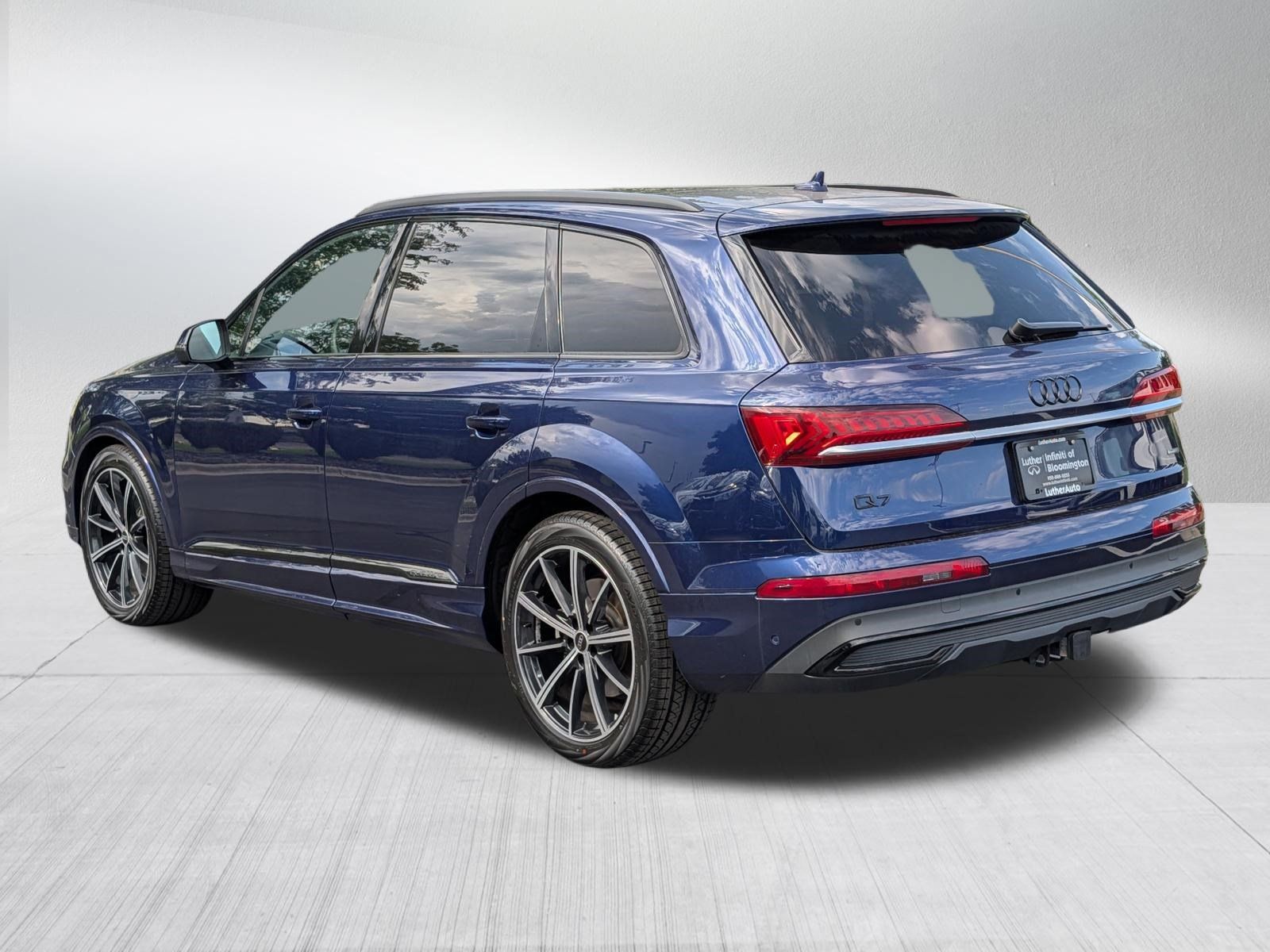 Used 2021 Audi Q7 3.0T Prestige AWD/4WD image 5