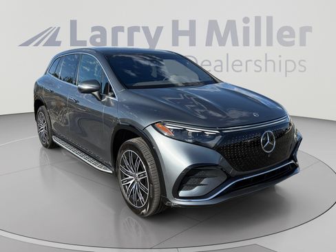 Used 2023 Mercedes-Benz EQS 580 4MATIC SUV image 7