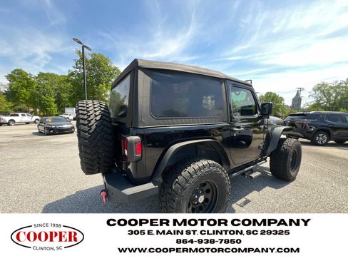 Used 2021 Jeep Wrangler Sport S image 2