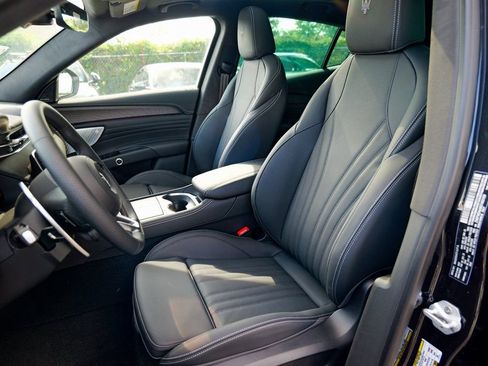 New 2025 Maserati Grecale GT image 20