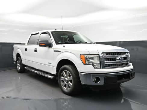 Used 2013 Ford F150 XLT w/ Luxury Equipment Group RWD image 9