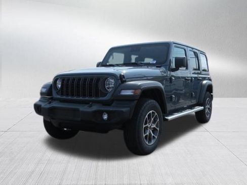 Used 2025 Jeep Wrangler Unlimited Sport AWD/4WD image 7