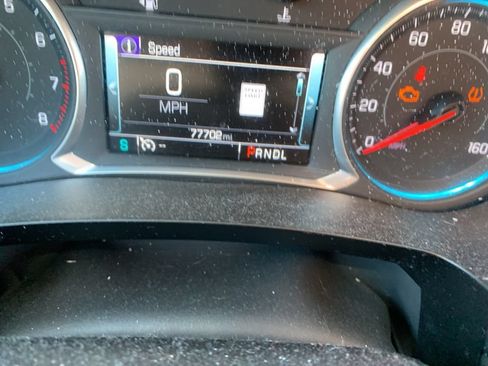 Used 2018 Chevrolet Traverse Premier w/ Driver Confidence II Package FWD image 24