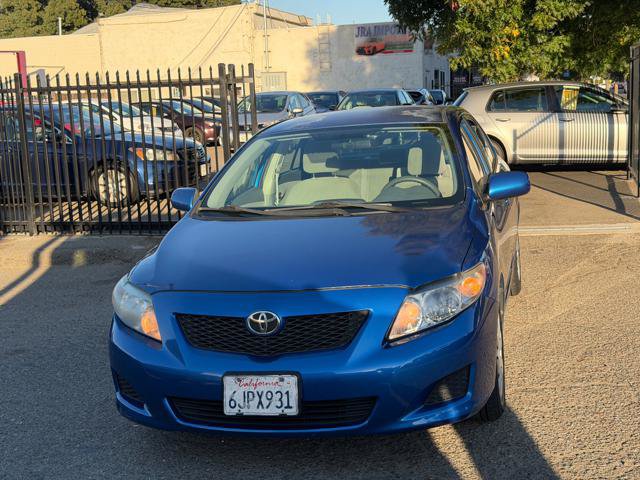 Used 2010 Toyota Corolla LE FWD image 2