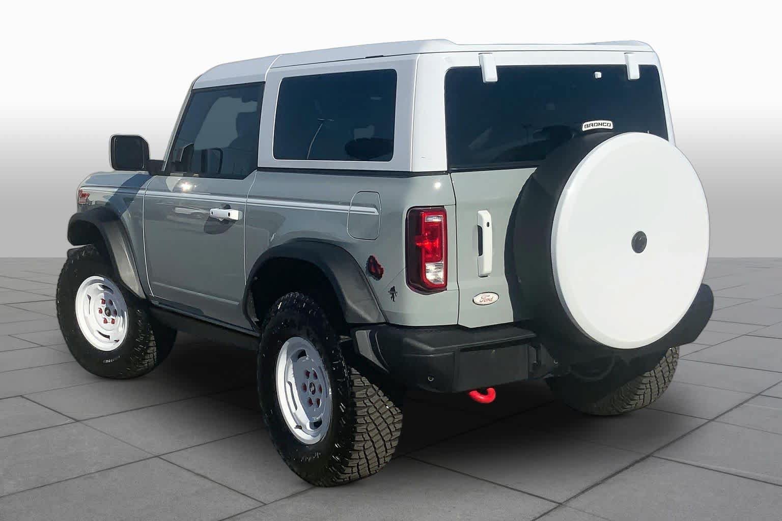 Used 2024 Ford Bronco Heritage Edition AWD/4WD image 12