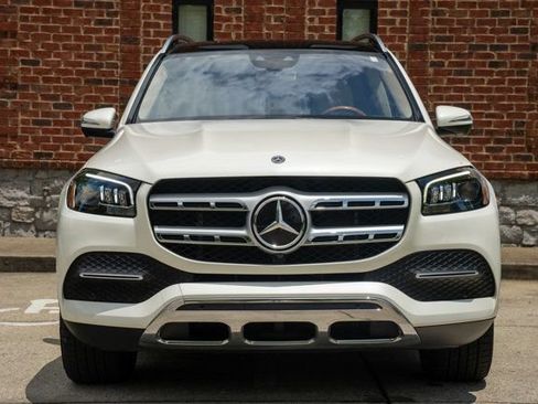 Used 2020 Mercedes-Benz GLS 450 4MATIC image 2
