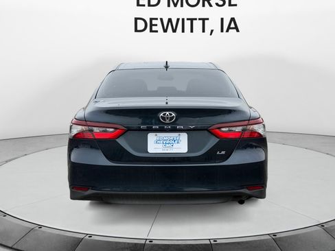 Used 2021 Toyota Camry LE image 4