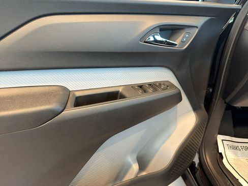 New 2027 Chevrolet Bolt RS w/ Technology Package FWD image 19