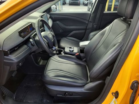 Used 2022 Ford Mustang Mach-E Premium image 12