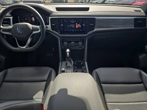 Used 2023 Volkswagen Atlas Cross Sport SE w/ Panoramic Sunroof Package AWD/4WD image 13