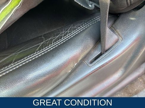 Used 2012 Chevrolet Suburban LTZ image 12