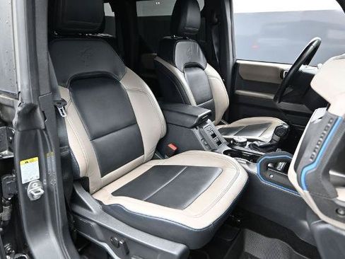 Certified 2022 Ford Bronco Wildtrak AWD/4WD image 12