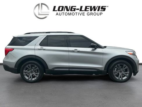 Used 2023 Ford Explorer XLT w/ Equipment Group 202A RWD image 8