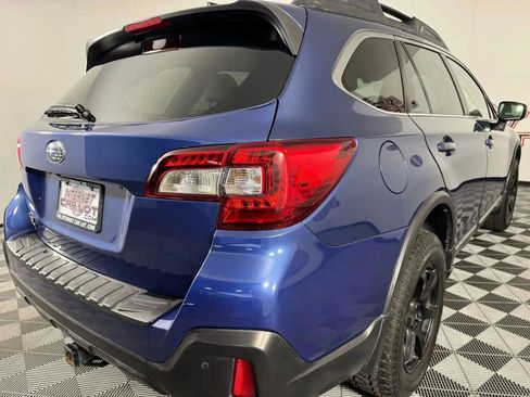 Used 2019 Subaru Outback 2.5i Limited w/ Popular Package #2 image 29