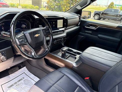 Used 2024 Chevrolet Silverado 1500 High Country w/ High Country Premium Package AWD/4WD image 10