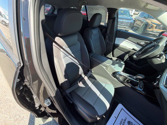 New 2026 Chevrolet Trax LT FWD image 25