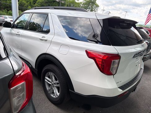 Used 2023 Ford Explorer XLT w/ Class IV Trailer Tow Package AWD/4WD image 5