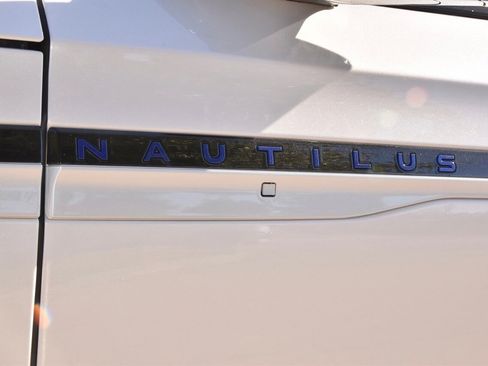 New 2026 Lincoln Nautilus Reserve image 42