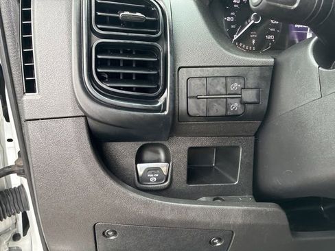 Used 2023 RAM ProMaster 2500 FWD image 33