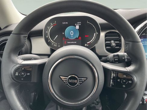 Used 2023 MINI Cooper 2-Door Hardtop image 23