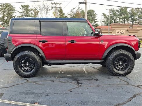 Certified 2025 Ford Bronco Badlands image 7