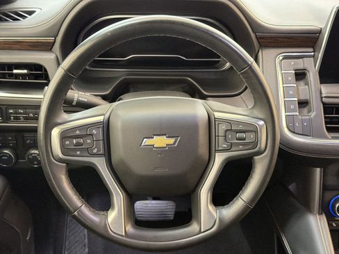 Used 2024 Chevrolet Tahoe Premier AWD/4WD image 16