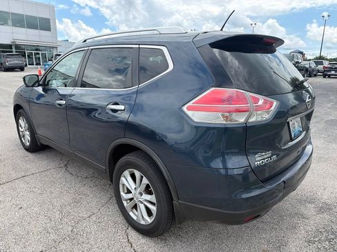 Used 2016 Nissan Rogue SV w/ SV Premium Package AWD/4WD image 4