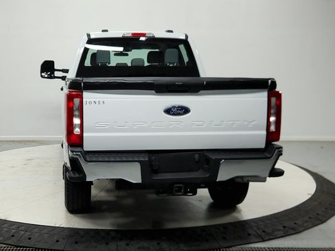 Used 2024 Ford F250 XL w/ FX4 Off-Road Package AWD/4WD image 11
