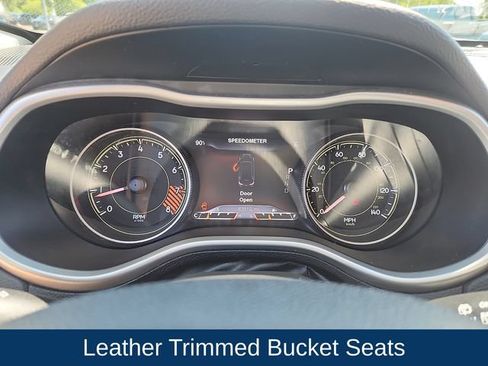 Used 2014 Jeep Cherokee Trailhawk w/ Comfort/Convenience Group AWD/4WD image 23