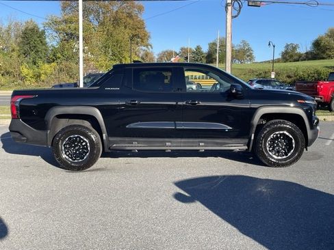 New 2026 Chevrolet Silverado EV Trail Boss image 8