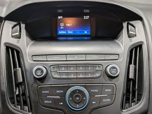 Used 2018 Ford Focus SE w/ SE Winter Package image 18