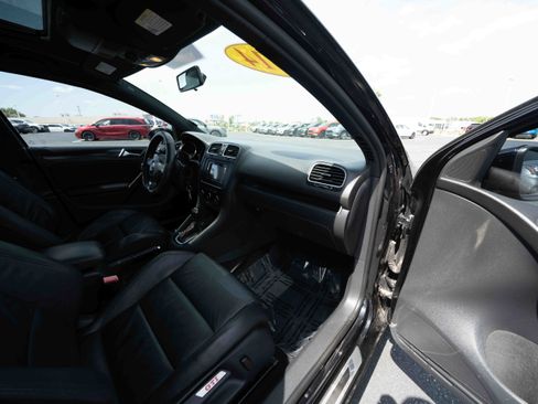 Used 2014 Volkswagen GTI Driver's Edition FWD image 25