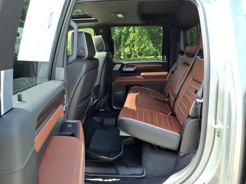 New 2026 GMC Sierra 3500 Denali Ultimate AWD/4WD image 11