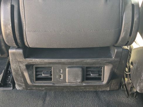 Used 2025 Chevrolet Silverado 2500 LT w/ Convenience Package AWD/4WD image 16