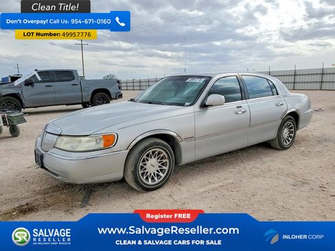 Used 2000 Lincoln Town Car Signature image 1