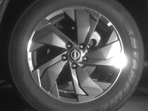 Used 2025 Nissan Rogue SV FWD image 14