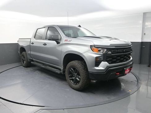 Used 2025 Chevrolet Silverado 1500 Custom Trail Boss AWD/4WD image 10