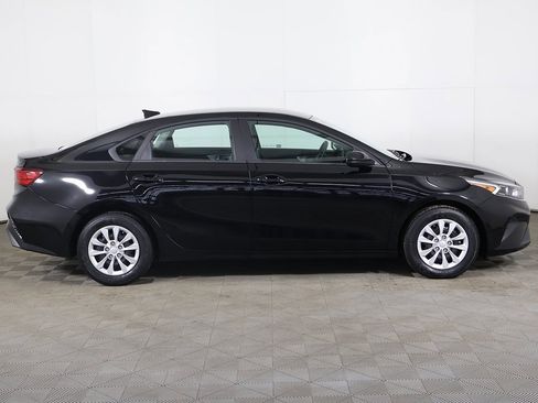 Used 2024 Kia Forte LX image 16