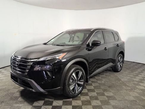 New 2025 Nissan Rogue SL AWD/4WD image 1