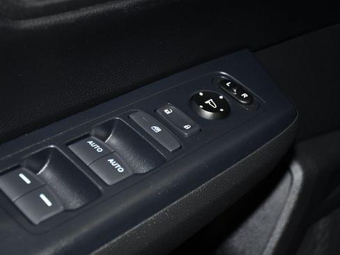 Certified 2024 Honda CR-V EX image 33