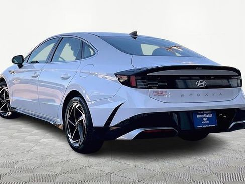 New 2026 Hyundai Sonata SEL image 3