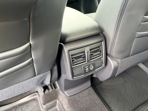New 2026 Subaru Forester Premium AWD/4WD image 30