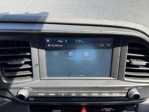 Used 2020 Hyundai Elantra SEL w/ Cargo Package (C1) FWD image 22