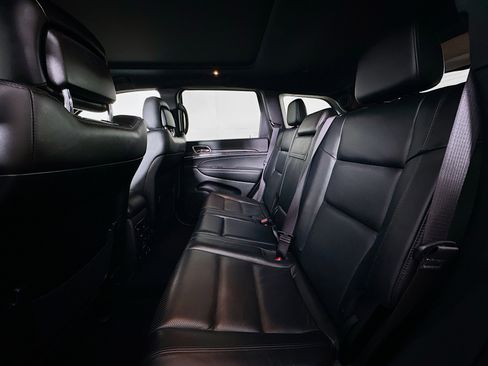 Used 2021 Jeep Grand Cherokee Limited w/ Luxury Group II image 28