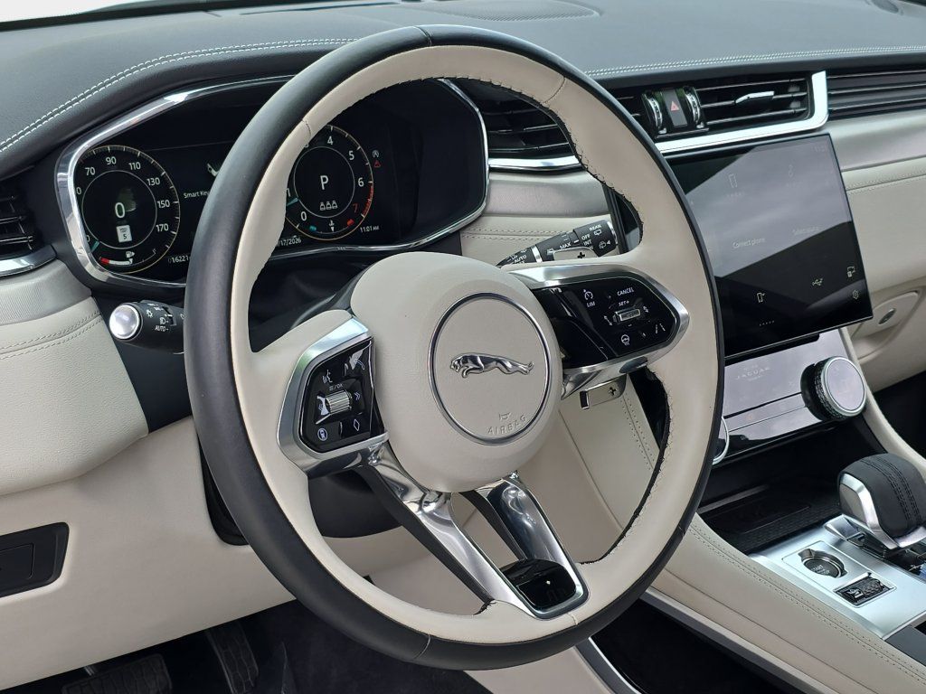 Used 2025 Jaguar F-PACE R-Dynamic S AWD/4WD image 16