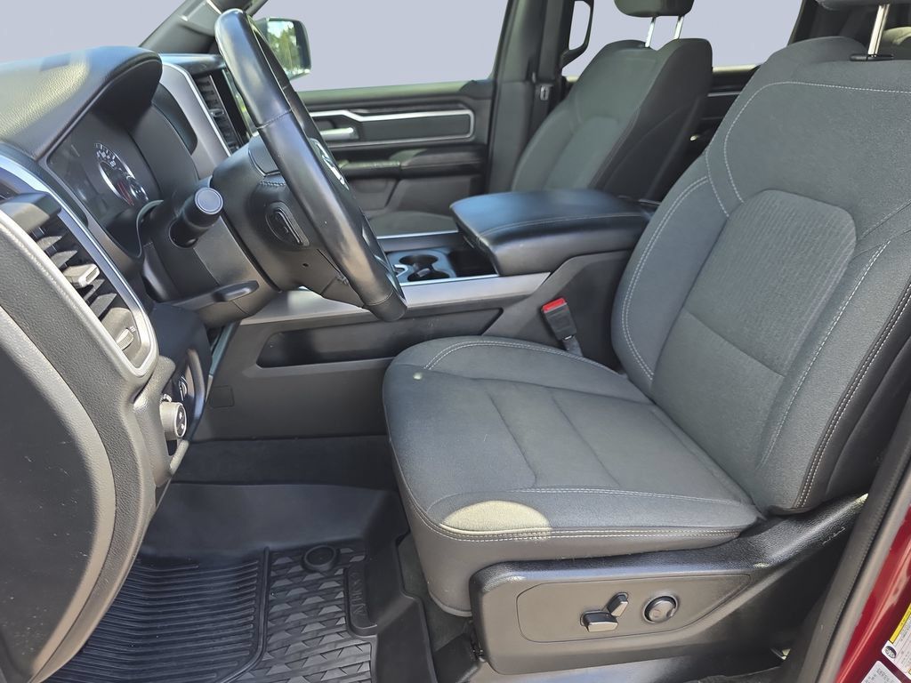 Used 2022 RAM 1500 Big Horn AWD/4WD image 11