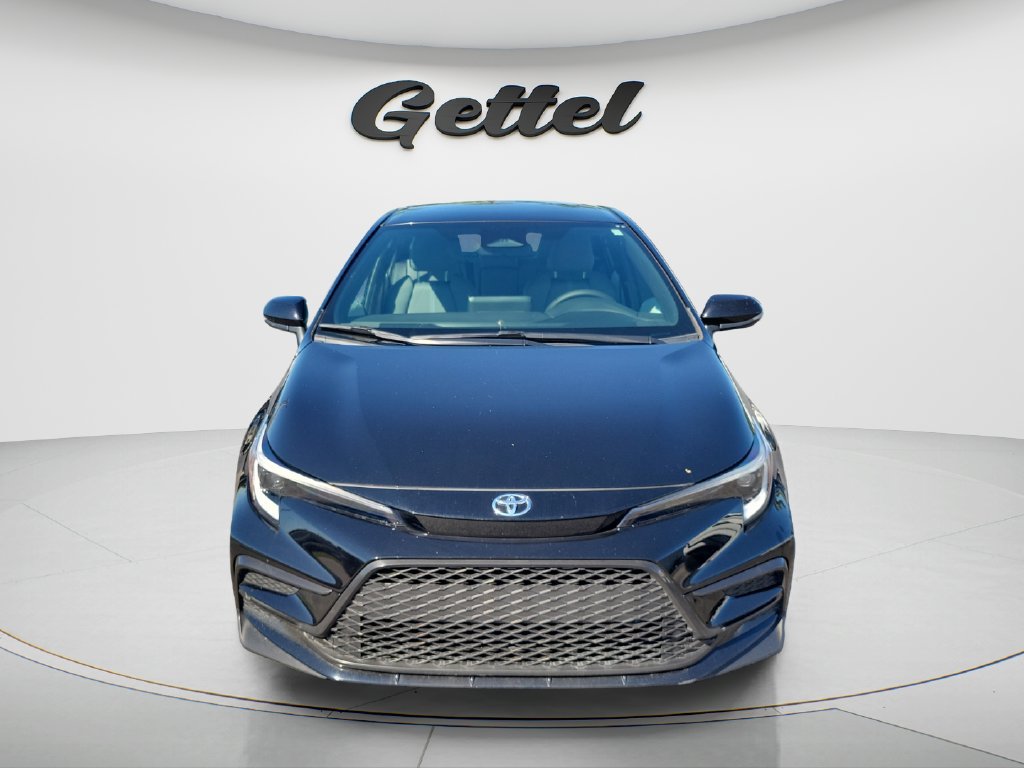 Used 2024 Toyota Corolla SE FWD image 2