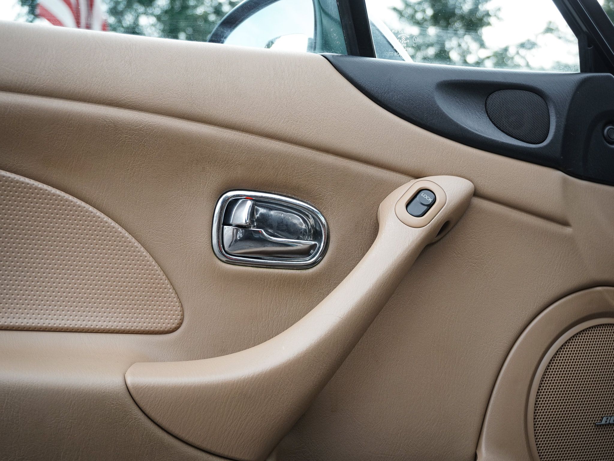 Used 2002 MAZDA MX-5 Miata LS RWD image 15